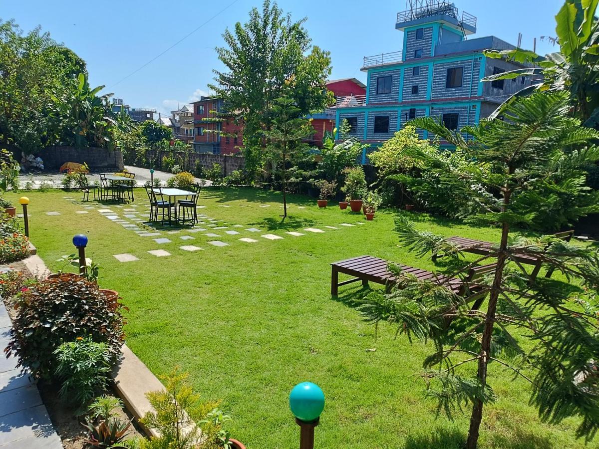 Paradise Boutique Hotel Pokhara Bagian luar foto